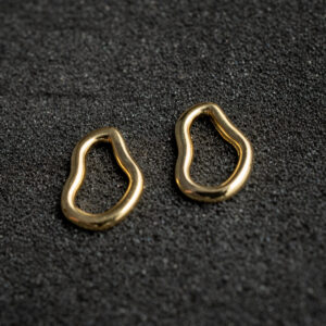 Brinco Forma Orgânica - Banhado em Ouro 18k