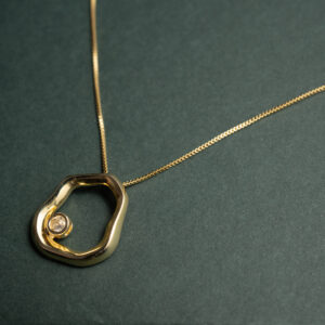 Colar Orgânico Pedrinha - Banhado em Ouro 18k