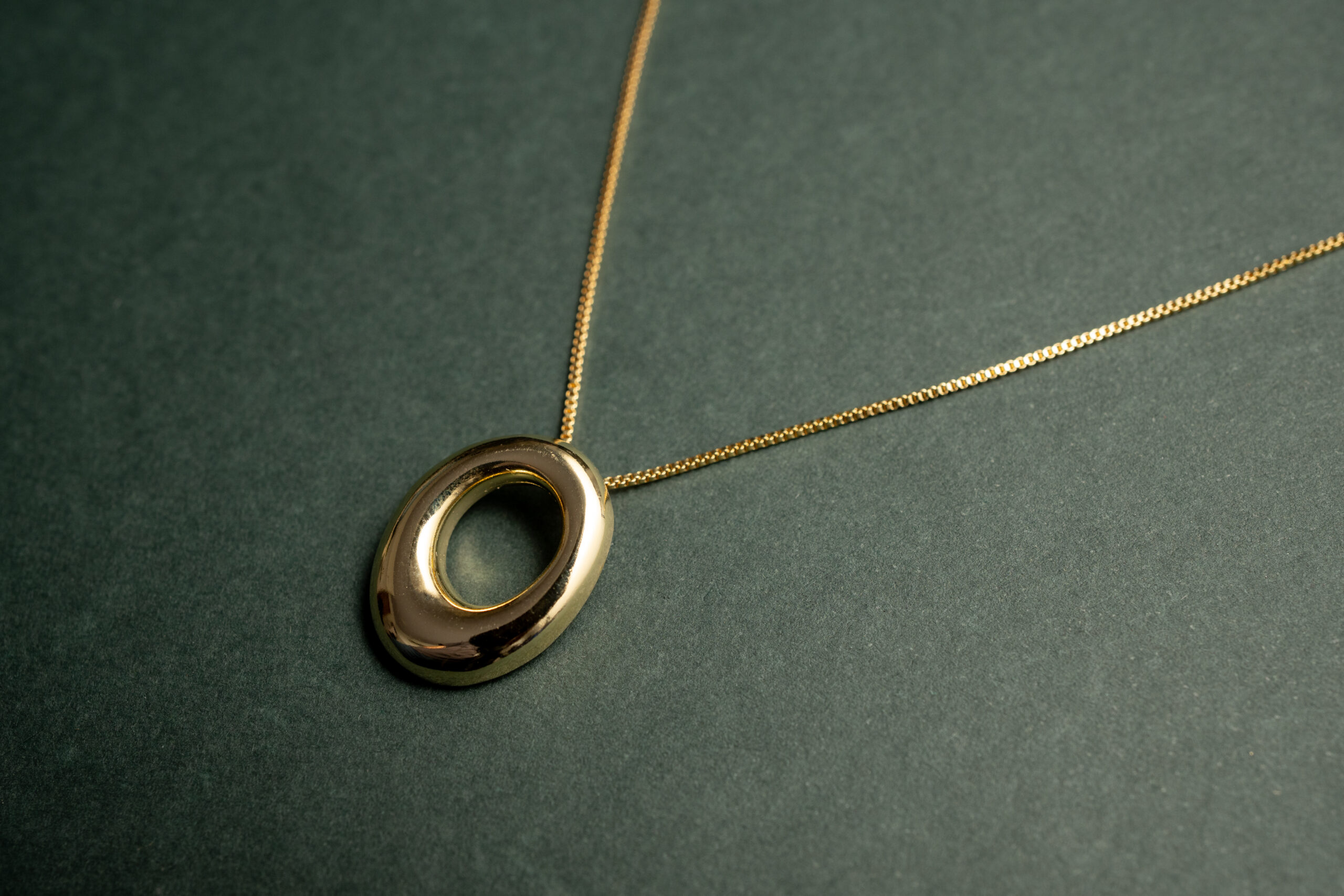 Colar Círculo Liso - Banhado em Ouro 18k