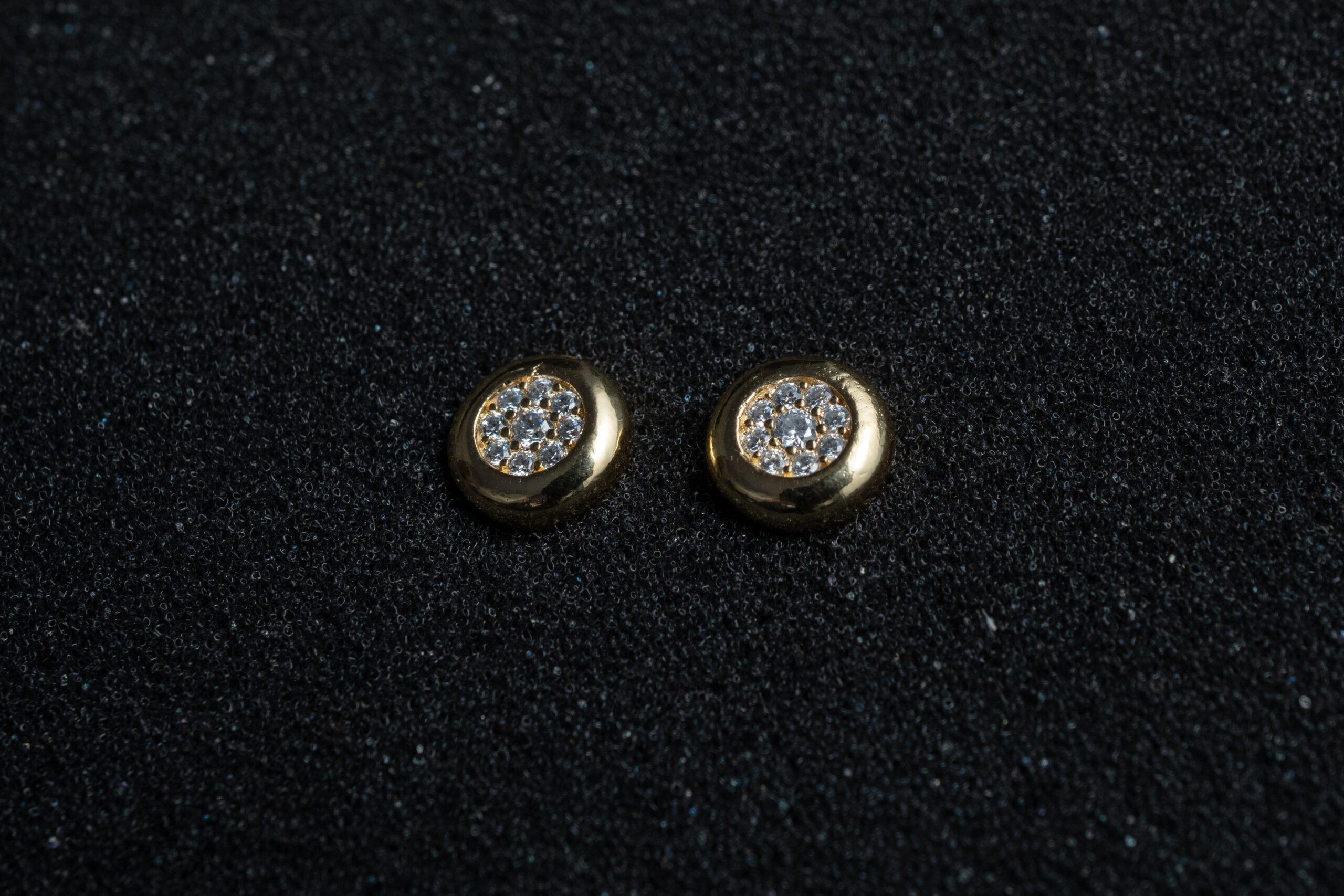 Brinco Bolinha zircônia - Banhado em Ouro 18k